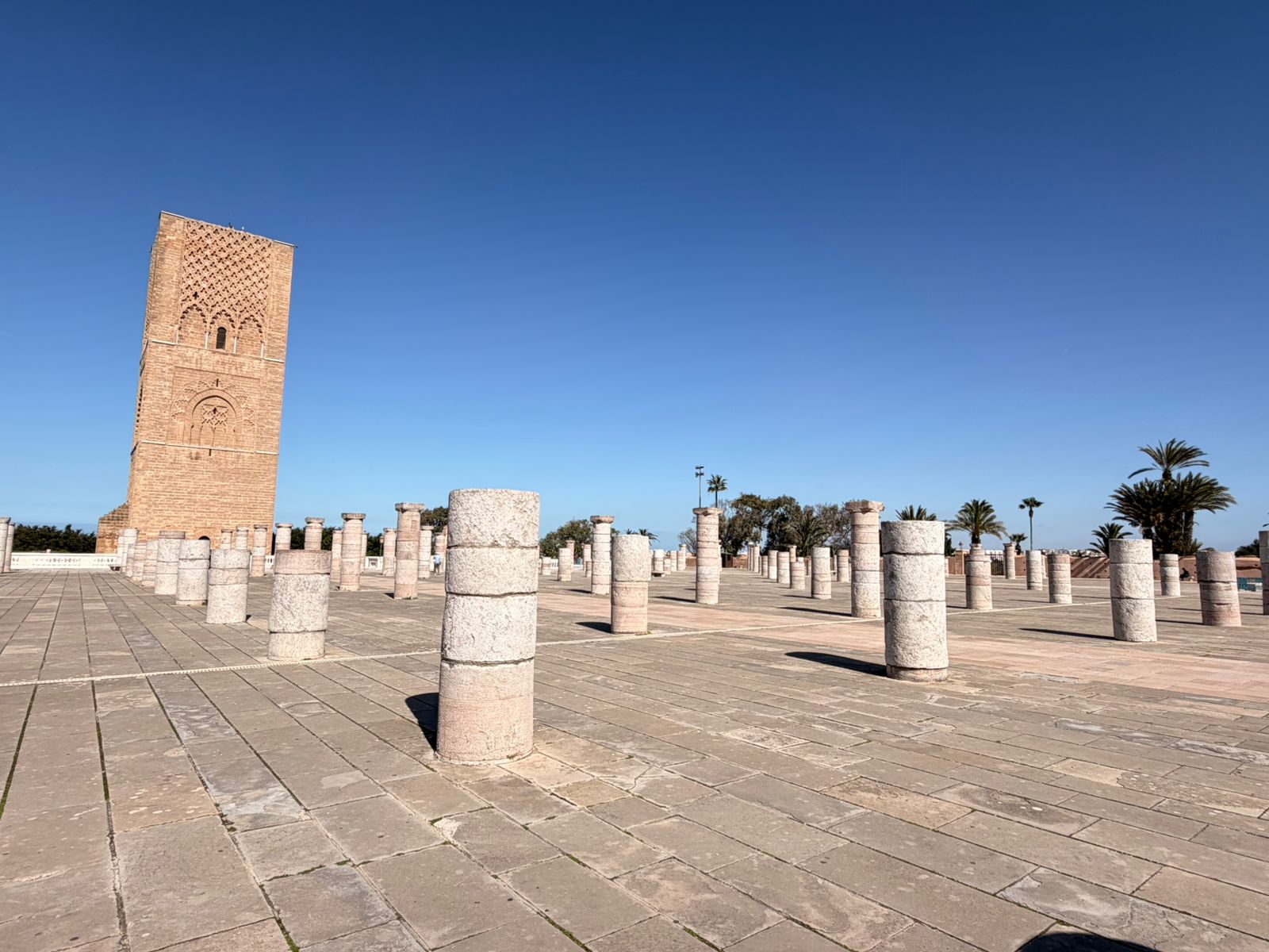 Hassan Minarett und Säulen in Rabat